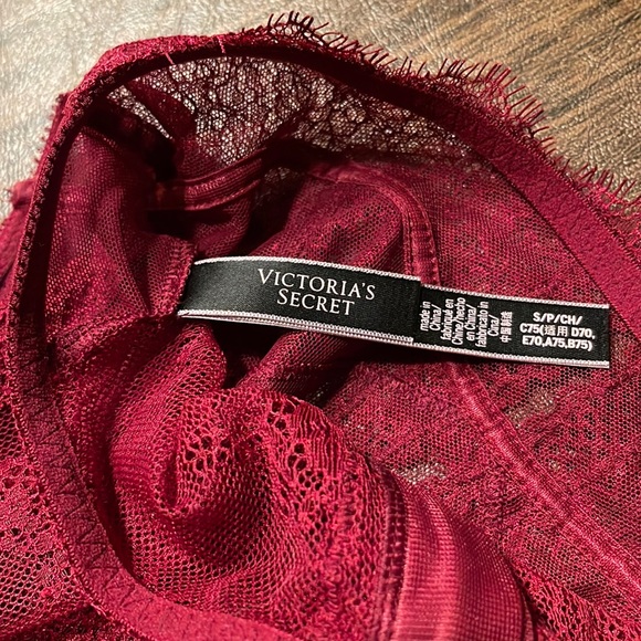 Victoria’s Secret Mesh Lacy Crop Top in Maroon Red - Picture 16 of 16